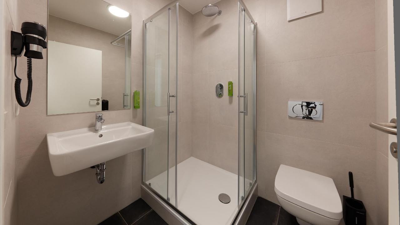 The Bunk Hostel Ессен Екстер'єр фото